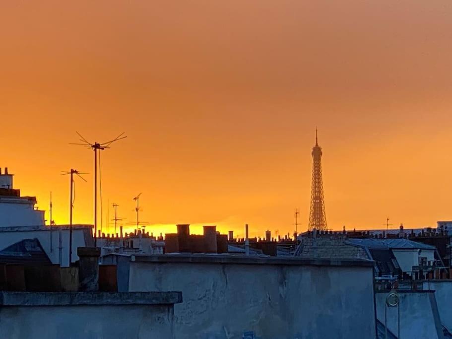 Penthouse With Terrasse And View On Eiffel Tower *