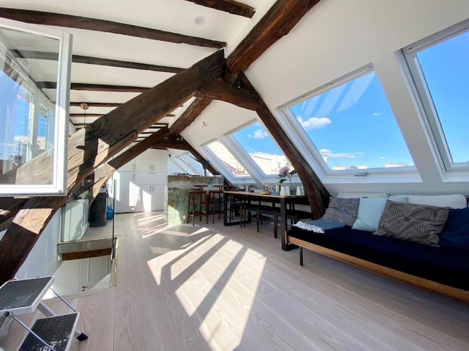 Penthouse With Terrasse And View On Eiffel Tower Appartement *
